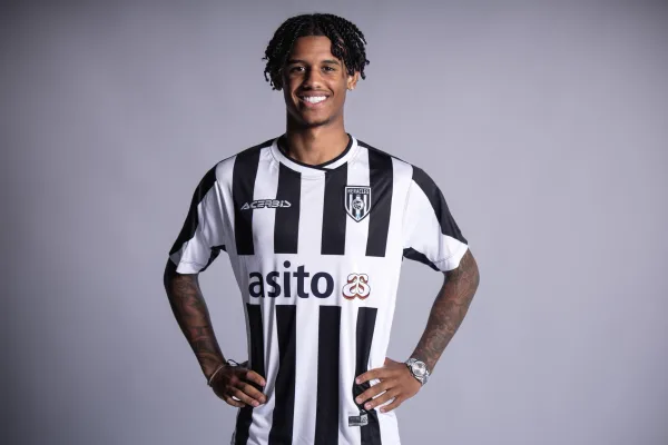 Heracles huurt Benita van Feyenoord