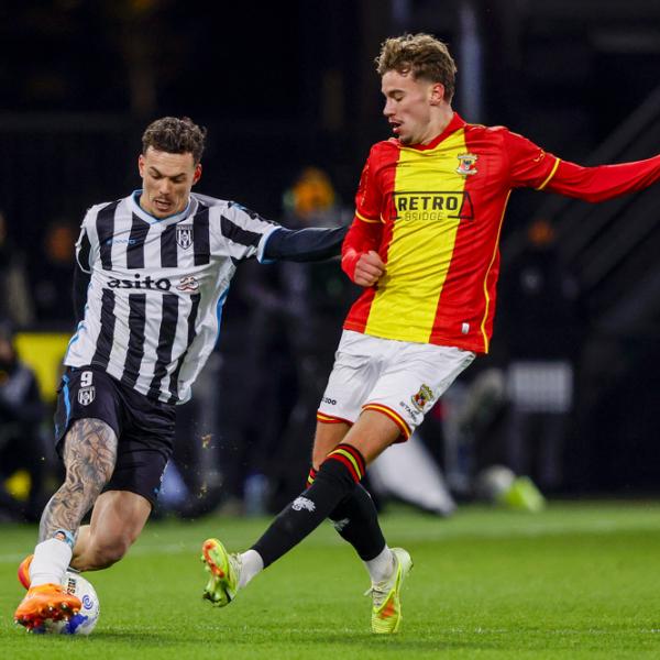 Rode lantaarn weg uit Almelo! Heracles wint van Eagles.