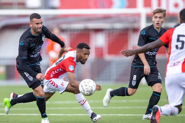 Heracles wint oefenwedstrijd van Emmen