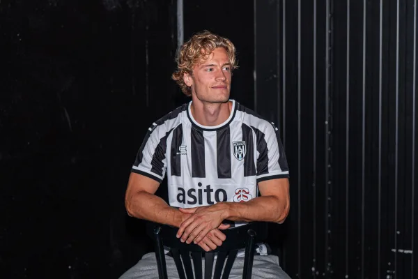 Poppler versterkt spits positie Heracles. Vertrek Luka lonkt?