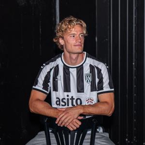 Poppler versterkt spits positie Heracles. Vertrek Luka lonkt?
