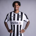 Heracles huurt Benita van Feyenoord
