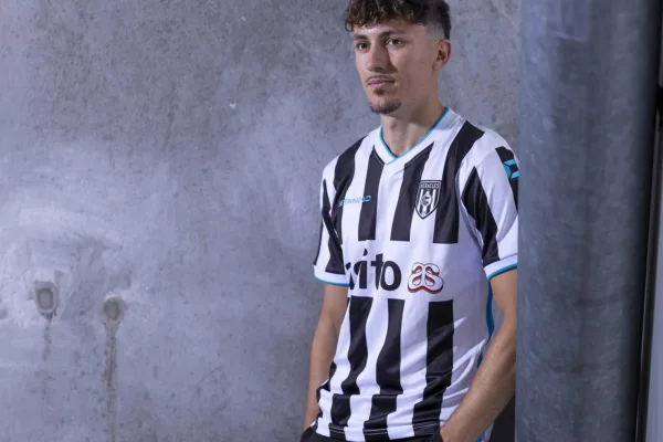 Max Hauswirth versterkt defensie van Heracles
