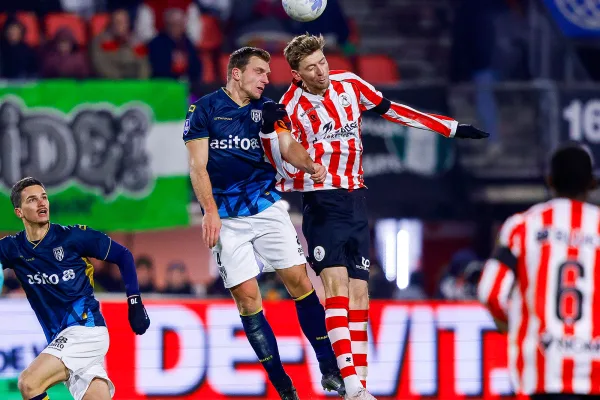 Zielloos Heracles kansloos ten onder in Rotterdam