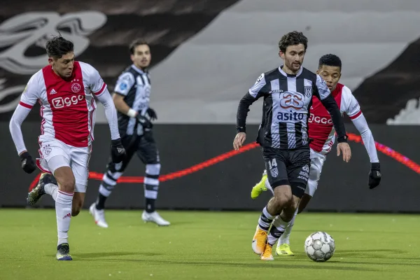 Heracles strijdend ten onder tegen Ajax