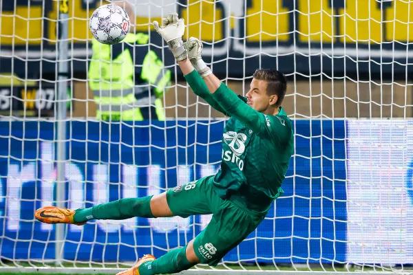 Heracles bekert verder na strafschoppen