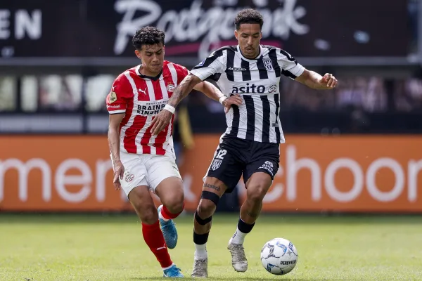 Strijdlustig Heracles Almelo lijdt nederlaag tegen regerend landskampioen