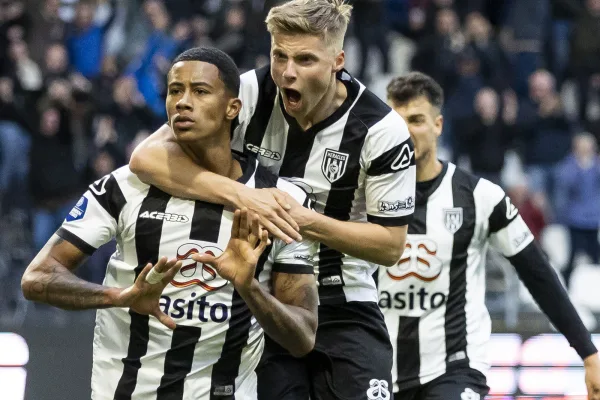 Spectaculaire derby eindigt in gelijkspel
