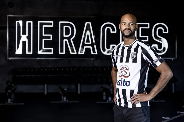 Rigino Cicilia tekent tweejarig contract bij Heracles