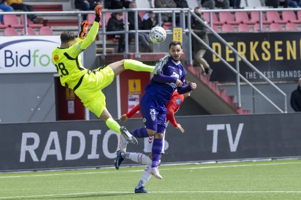Heracles in slotfase onderuit tegen FC Emmen