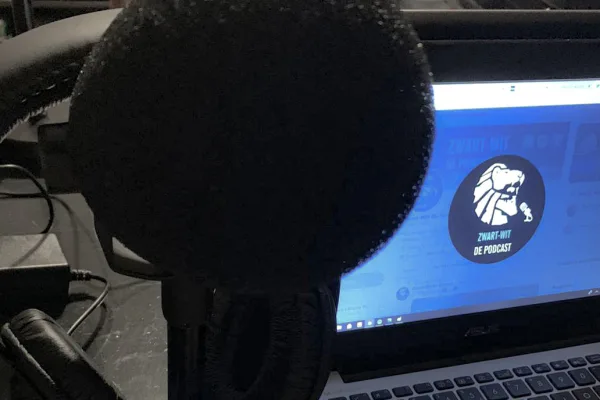 We mogen weer! | Zwart-Wit De Podcast S03E01