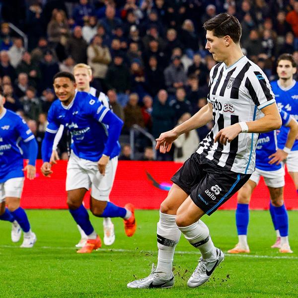 Heracles bekert verder na 4-1 overwinning