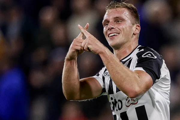 De perfecte vloer voor Heracles Almelo fans: Laminaat, PVC en meer bij LAB21