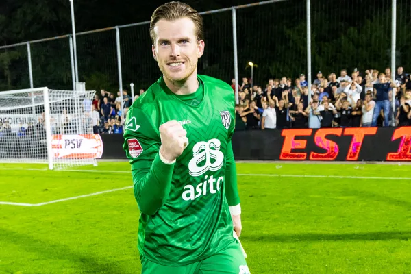 Heracles maakt ook korte metten met Jong PSV
