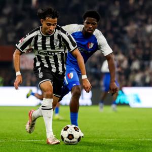 Beloften uit Alkmaar blijken taaie kluif, maar Heracles bijt zich niet stuk