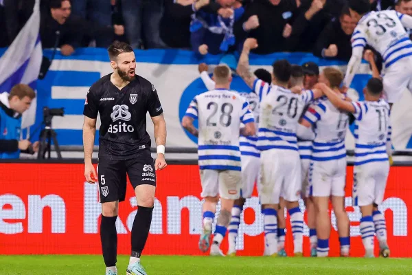 Heracles verliest en ziet Almere City naderen