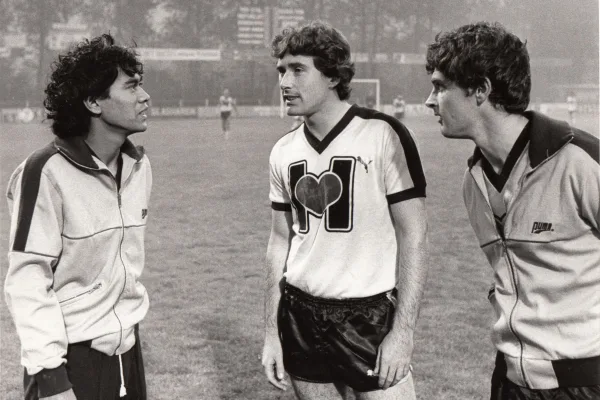 Paul Davies: Van de Bornsestraat naar Wembley
