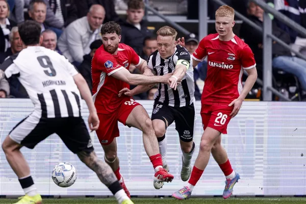 Hornkamp kopt Heracles langs AZ