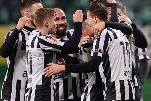 Heracles wint uit knap van ADO