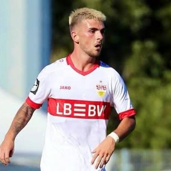 'Heracles in de markt voor middenvelder VfB Stuttgart '