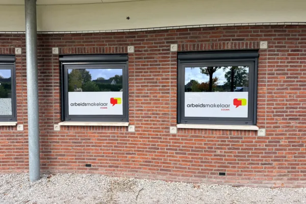 Arbeidsmakelaar Eggink sluit zich aan als sponsor van HAFC 🤝🖤🤍